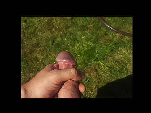 ❤️ Hot hottie si fa scopare la figa rosa e sborra con uno squirt in un giardino estivo Porno duroal it.truedating.top ❌